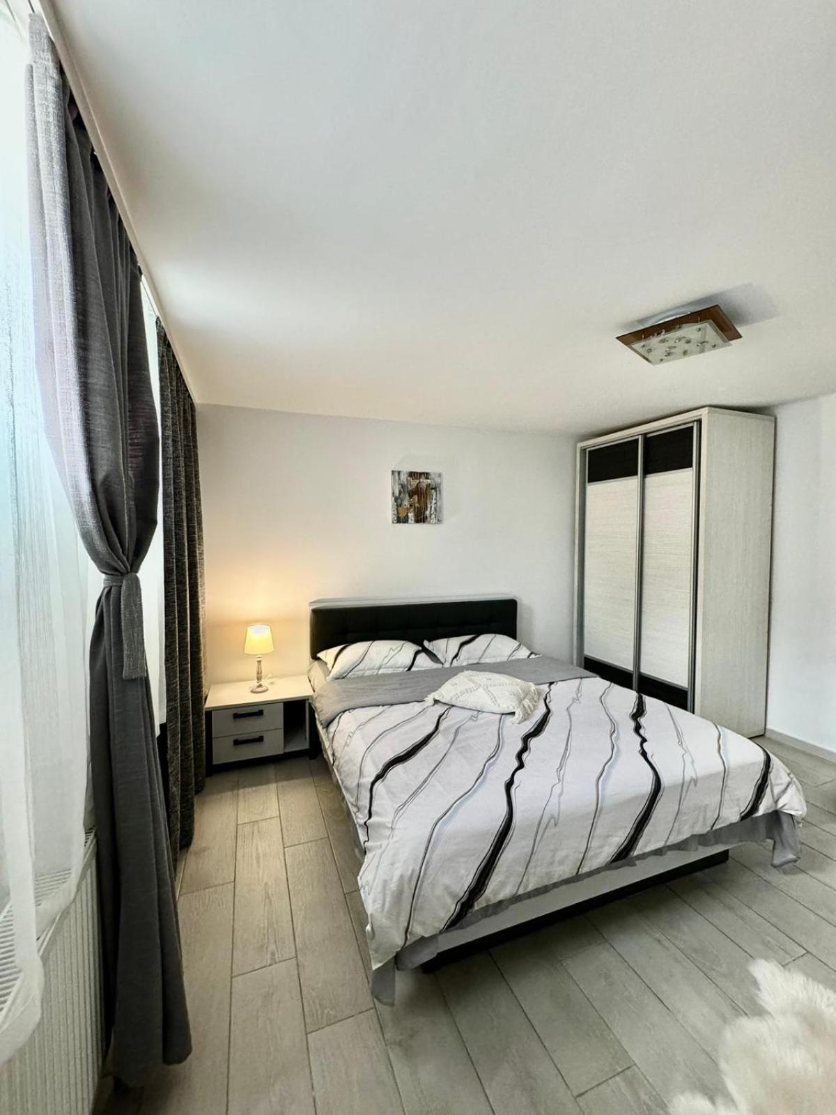 La Relax Apartment Brasov Exterior photo